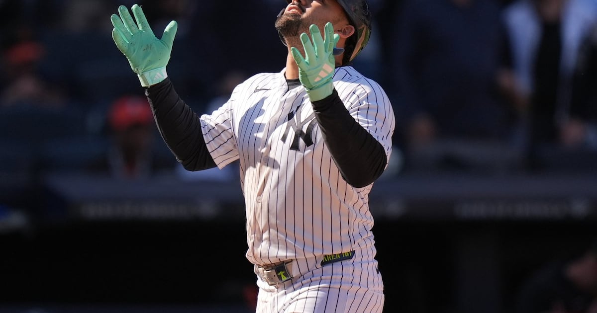 Domínguez hammers two home runs as red-hot Yankees crush Orioles