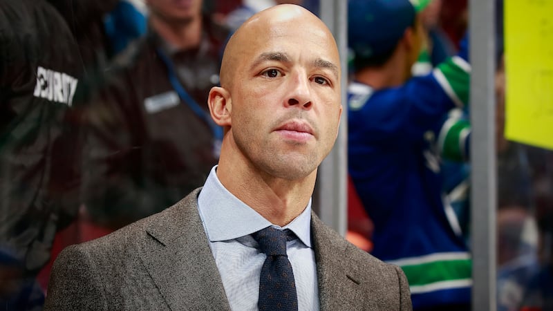 Canucks GM Johnson: Malhotra brings consistency, communication as new head coach