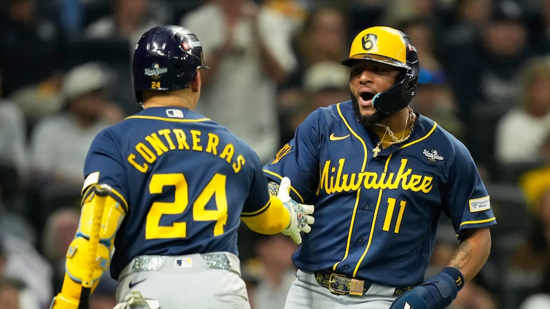 Brewers rout Rays to move within a win of first World Series title