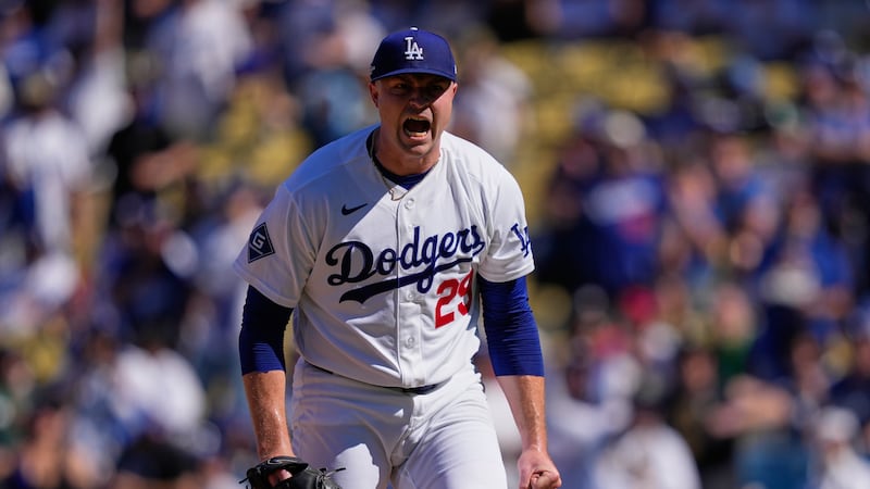 Skubal dominates in 100-degree heat as Dodgers beat Braves in NLDS opener
