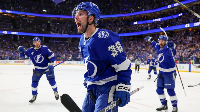 Hagel becomes 'the straw that stirs' Lightning's drink in playoffs