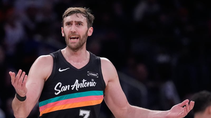 Kornet ‘leaks’ voice memo recruiting LeBron James to Spurs