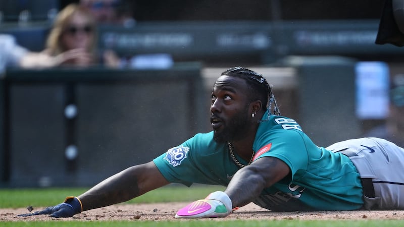 Anderson tosses seven shutout innings, Mariners beat Rockies to avoid elimination