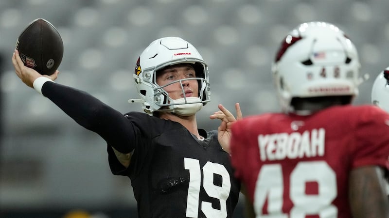 It’ll be Beck vs. Pickett when Cardinals-Panthers open the NFL’s exhibition season