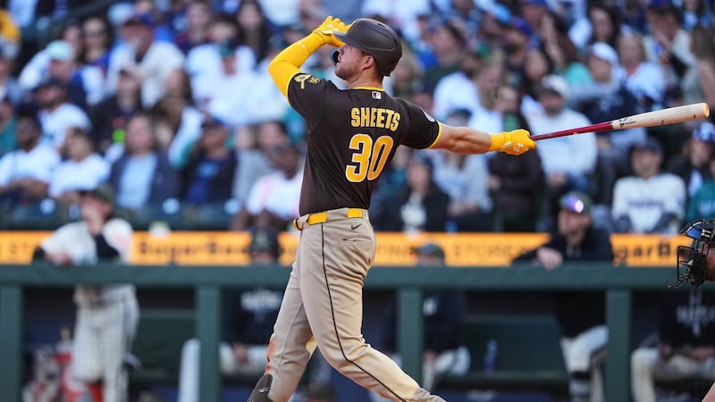 Sheets, Giolito lead Padres past Mariners for season sweep