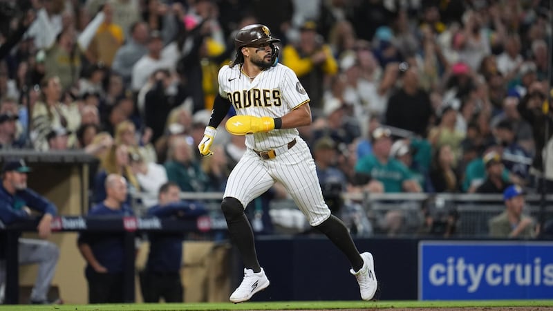 Padres beat Mariners behind Tatis, Buehler for eighth straight win