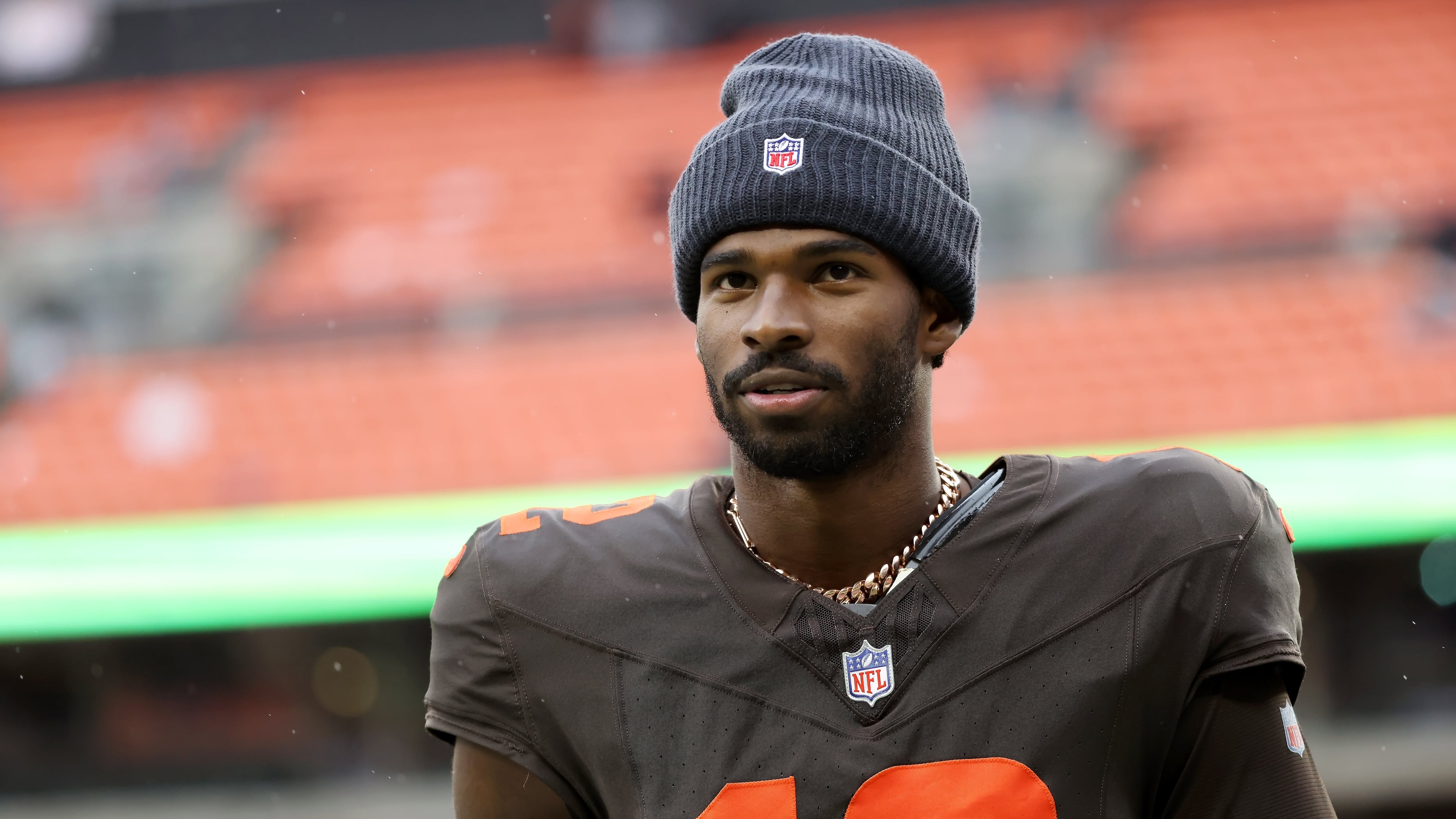 Should Cleveland Browns stick with Dillon Gabriel or give Shedeur ...