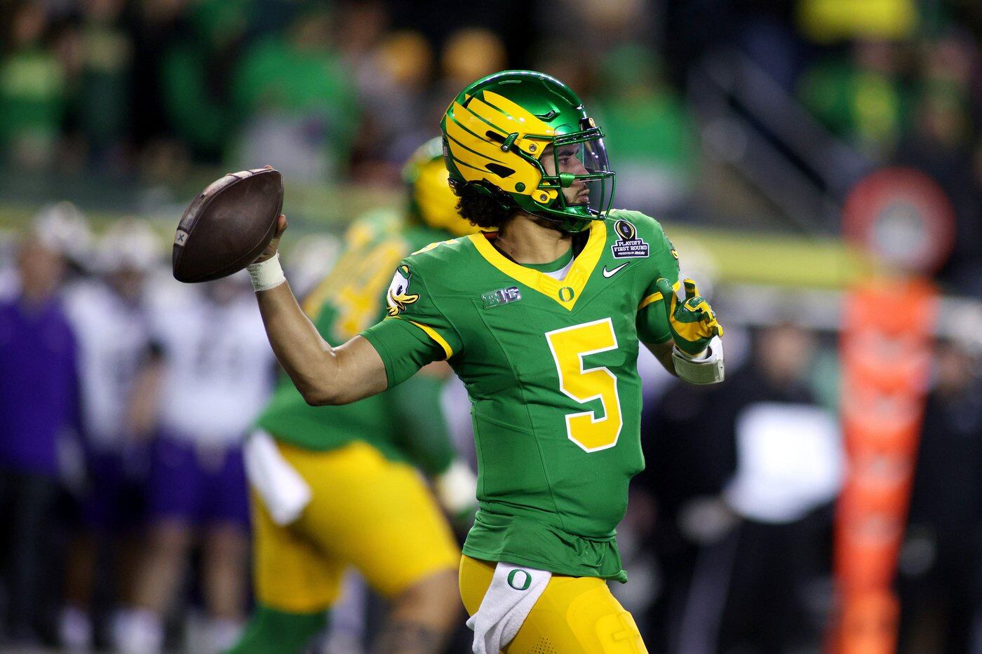 2027 NFL draft top pick predictions : Early chances at No . 1
