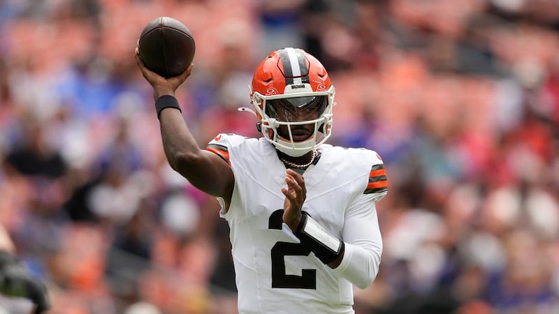 Sanders throws TD pass in final chance to win starting QB job but Bills batter Browns