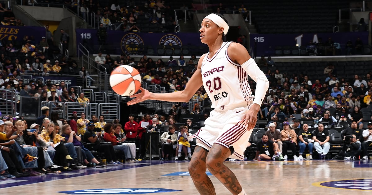 Tempo win first road game on career nights from Sykes, Rice