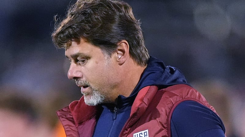 USMNT coach Pochettino turns to laptop in-game during match with Senegal
