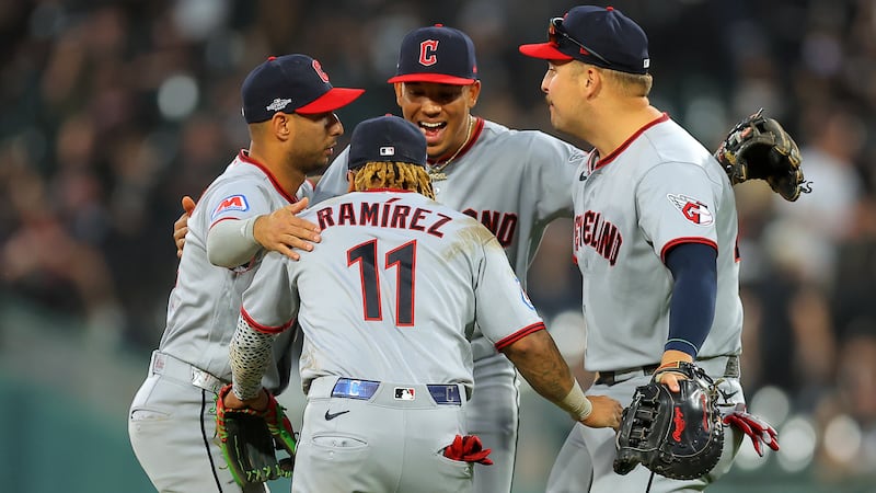 Adell, Ramírez star as Guardians beat White Sox to avoid elimination