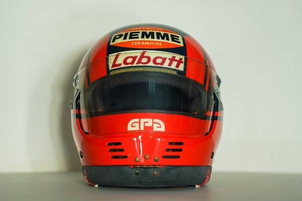 Helmet worn by Canadian F1 great Gilles Villeneuve sells for record US$1.25M