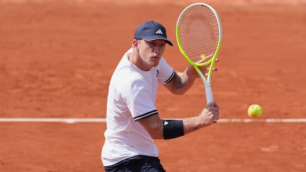 A stunned Davidovich Fokina says his coach abruptly quit, flew to Miami during Roland-Garros