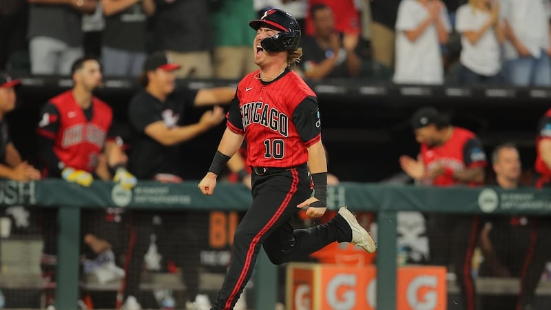 Meidroth stars as White Sox beat Dodgers in matchup of division leaders