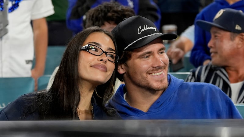Chargers QB Herbert announces engagement to Beer