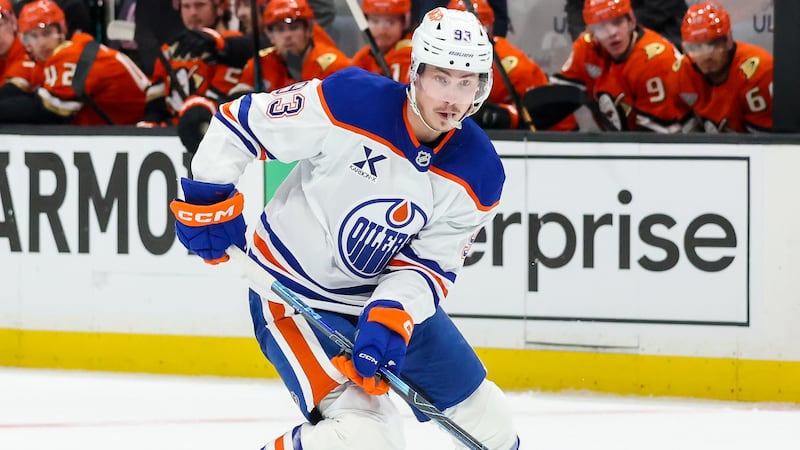 Oilers lead Ducks after first period in Game 4 of first-round playoff series