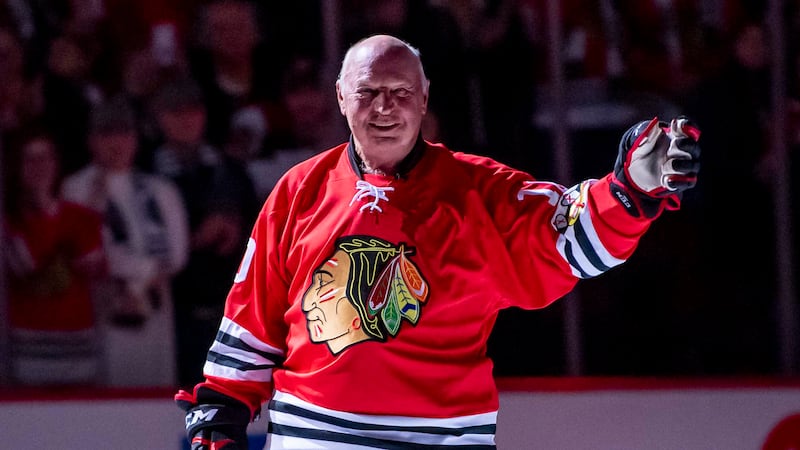 Dennis Hull, who starred for the Blackhawks and helped Canada win the '72 Summit Series, dies at 81