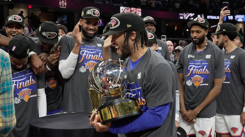 Hammon stands by her ‘small player’ take as Brunson lifts Knicks to NBA Finals