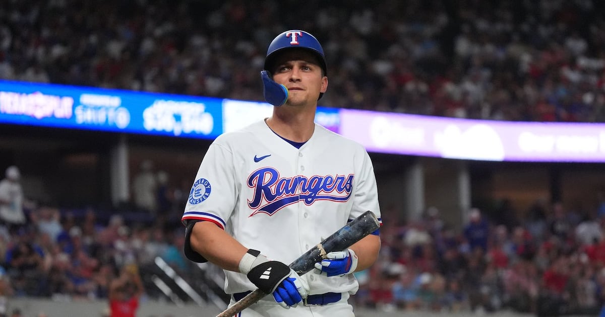 Rangers shortstop Corey Seager dealing with mild concussion, says manager Skip Schumaker
