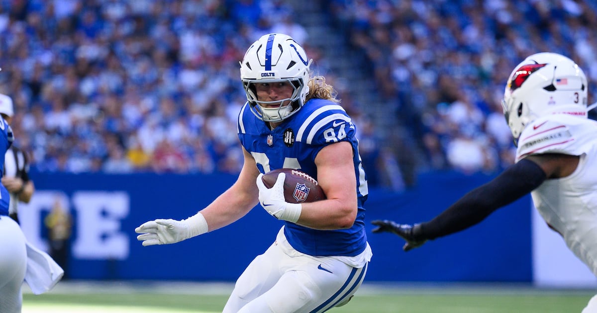 Colts TE Warren injures groin in practice