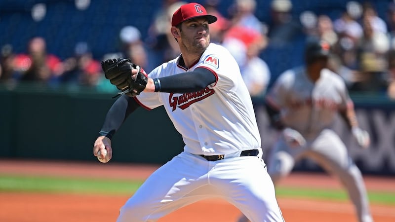 Williams strikes out 11 as Guardians beat Giants