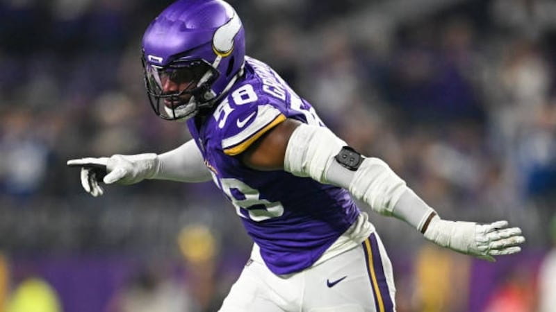 Vikings trade Greenard to Eagles, lands $100 million deal