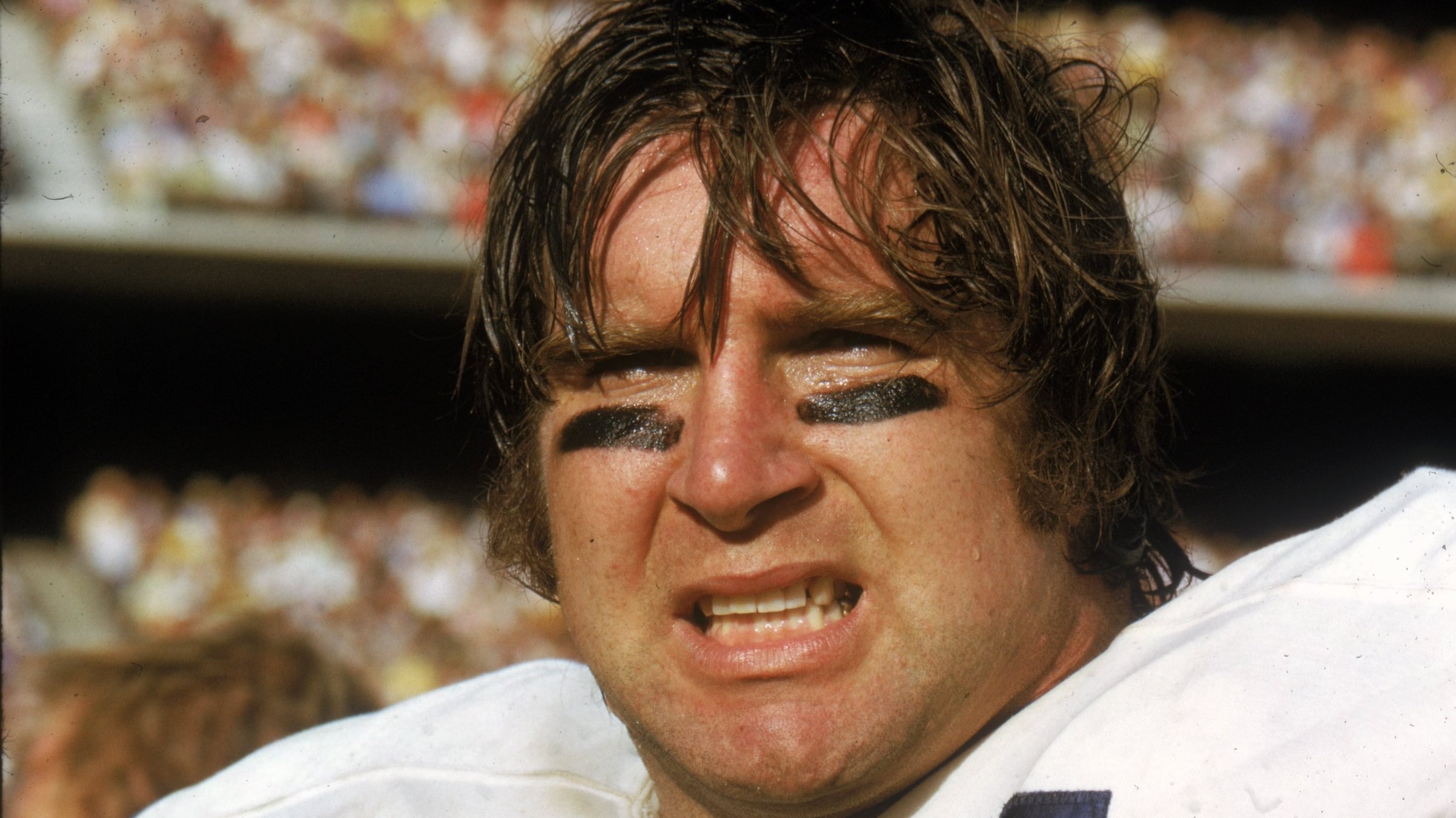John Niland , who helped the Dallas Cowboys win their first Super Bowl championship , has died