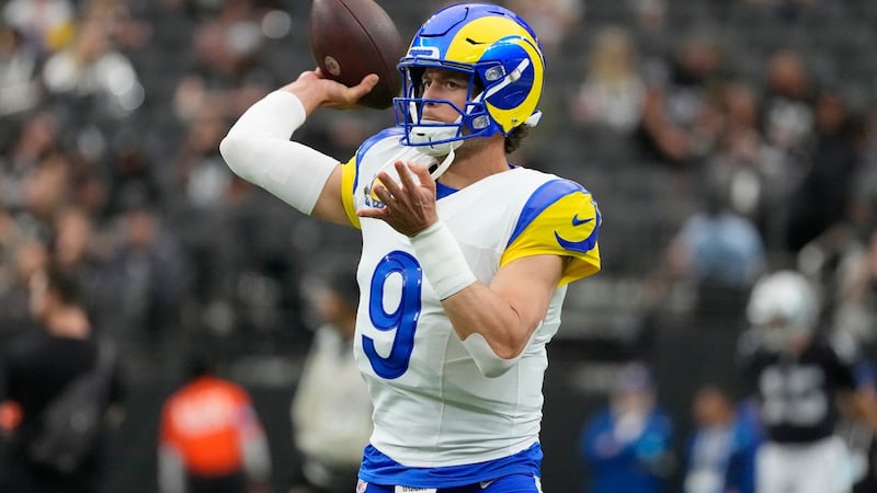 Stafford breaks Rams franchise record for touchdown passes
