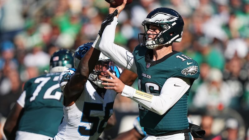 Eagles still trying to salvage NFC East crown without Hurts as they host Cowboys in Monday Night Football tilt on TSN