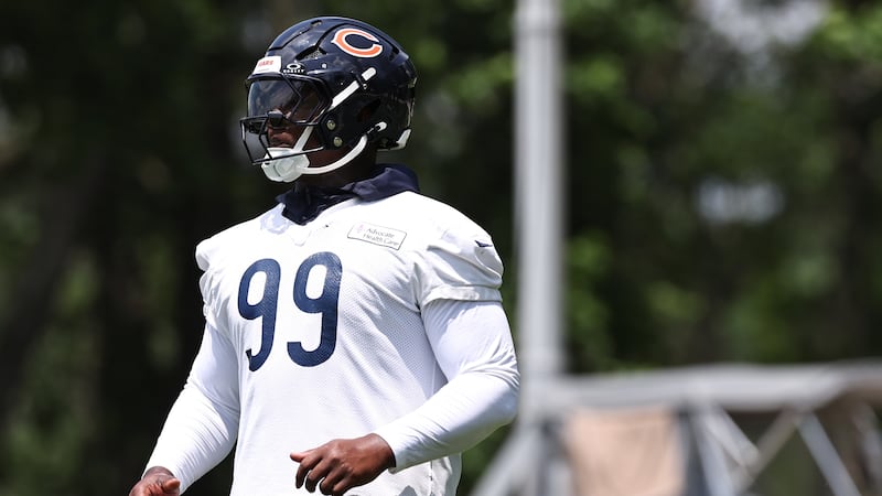 Falcons add DT Dexter in trade with Bears