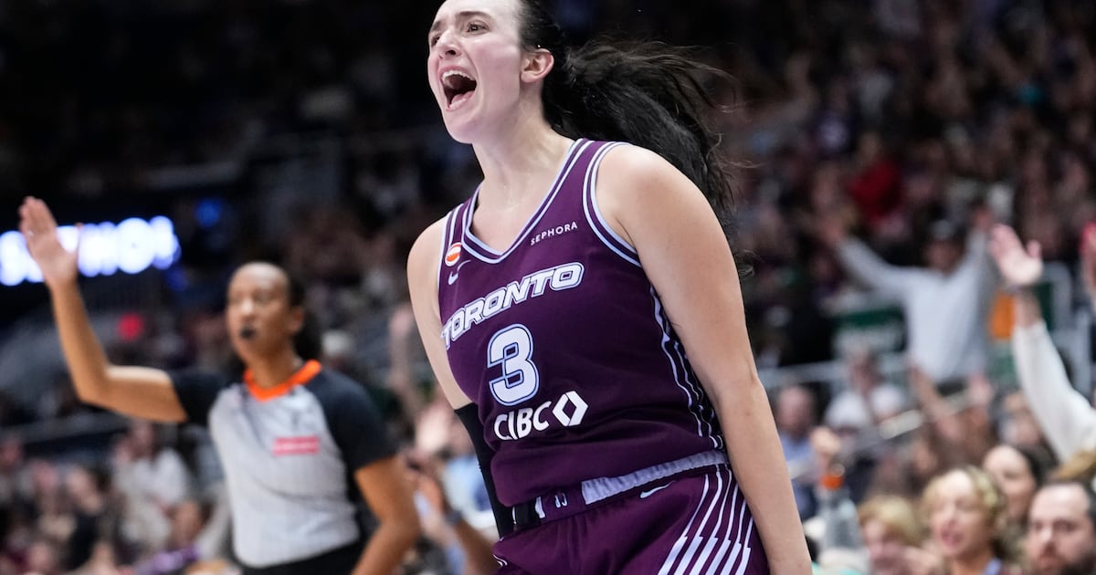 Mabrey scores WNBA record-tying 53 in dominant Tempo victory