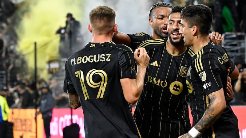 Bogusz scores two goals, Bond has four saves as Dynamo beat Austin