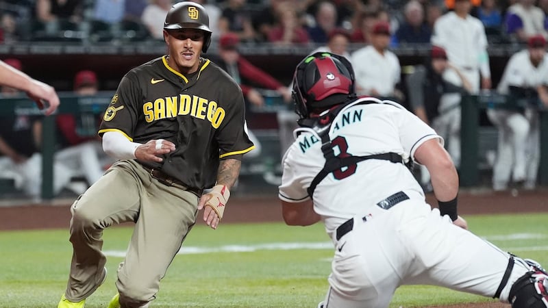 Machado has four RBIs, Padres beat Diamondbacks to gain ground in NL wild card race
