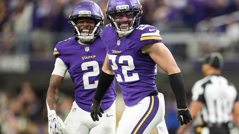 Vikings defence clamps down on Jones, Colts to stay undefeated