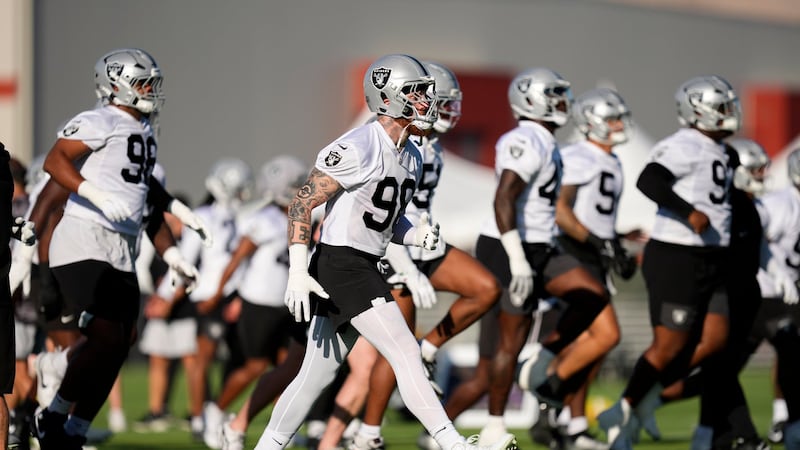 Red jerseys, few brakes: Crosby’s return puts Raiders QBs on alert
