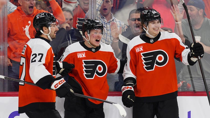 Flyers clip Habs, sending Montreal on the road to open series with Lightning