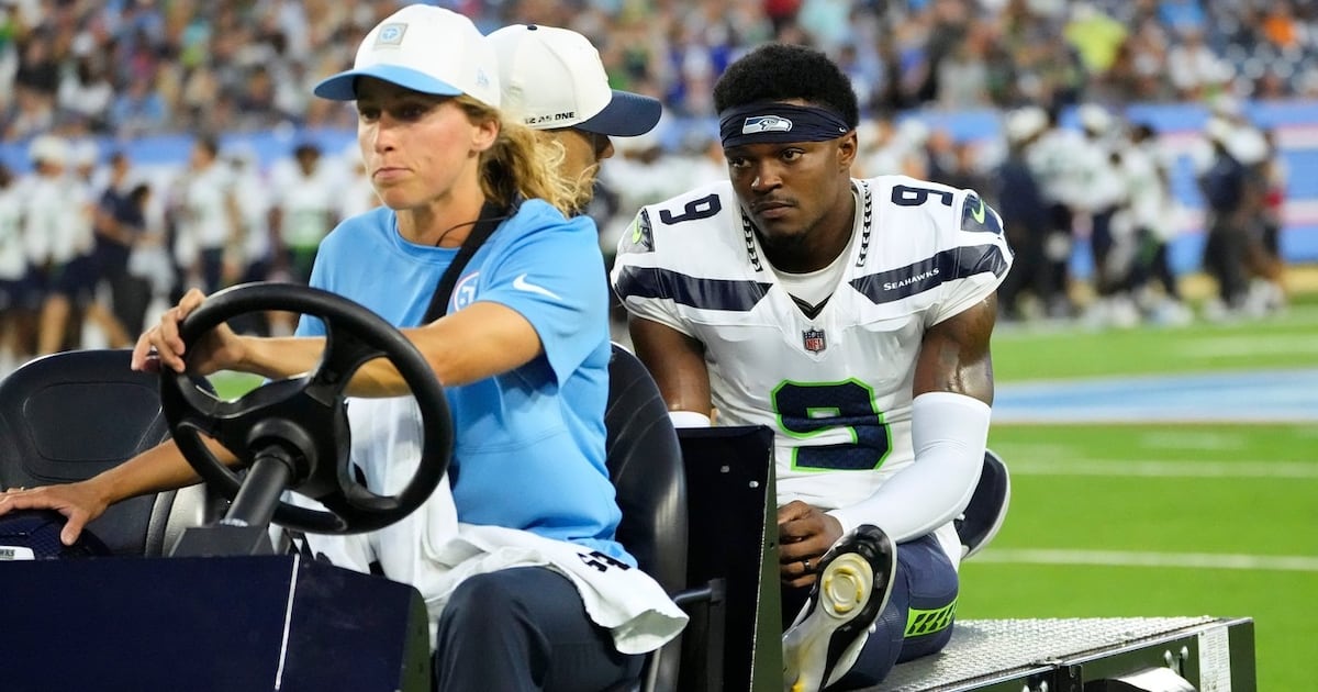 Seahawks put Clark, Richman on season-ending injured reserve
