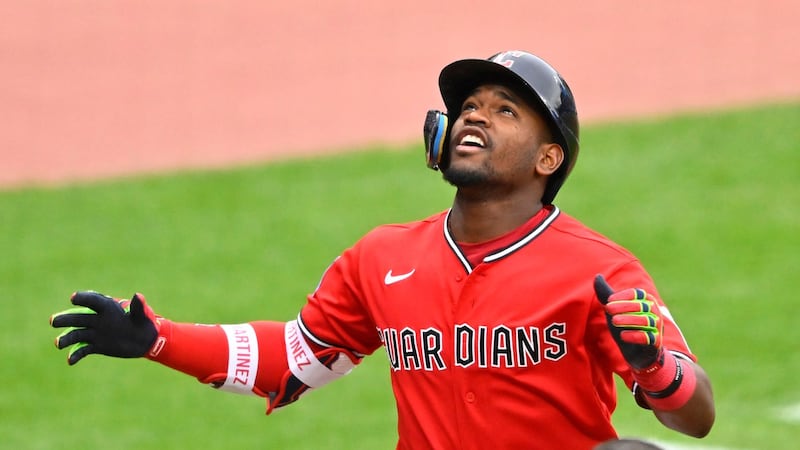 DeLauter’s bases-loaded triple helps Guardians rally to victory over Astros