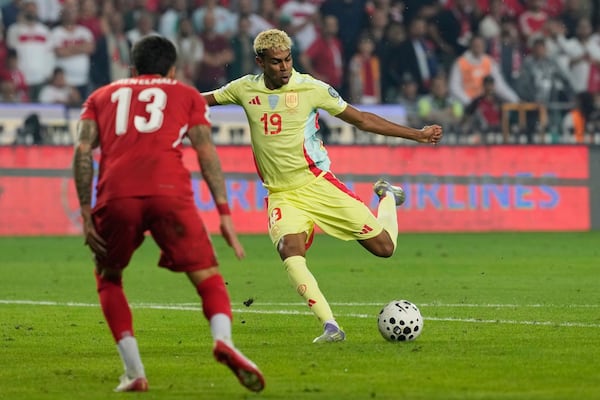Injured Yamal and Williams in Spain's World Cup squad, no Real Madrid players named