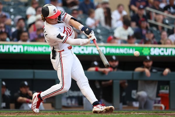 Twins beat White Sox with a bottom-of-the-order barrage