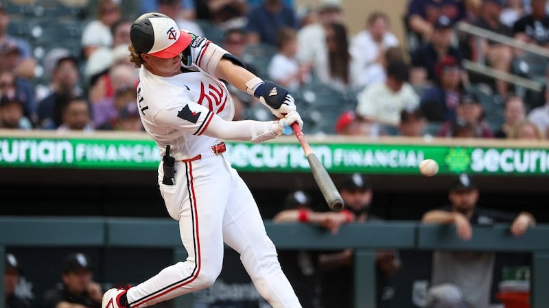 Twins beat White Sox with a bottom-of-the-order barrage
