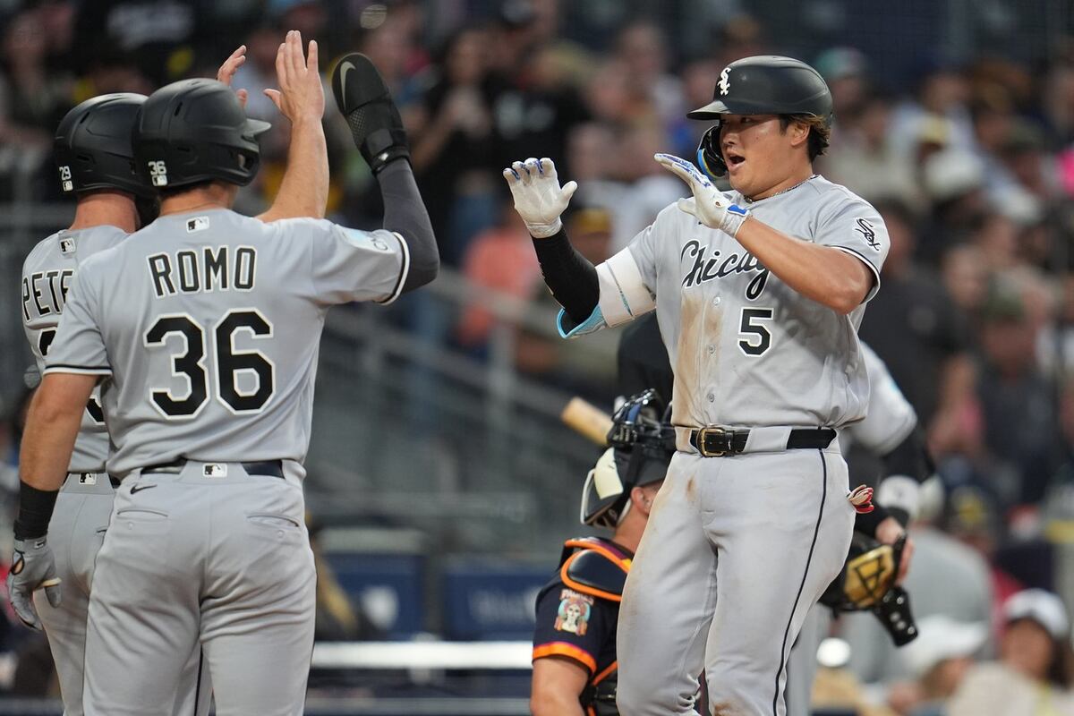 Murakami's 13th Homer Powers White Sox Past Padres 8-2 for Fourth Straight Win