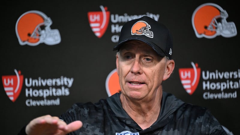 Browns chase AFC North lead in Pittsburgh, skip Steelers rivalry lessons