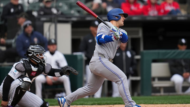 Blue Jays’ Varsho exits vs. Diamondbacks with left knee discomfort