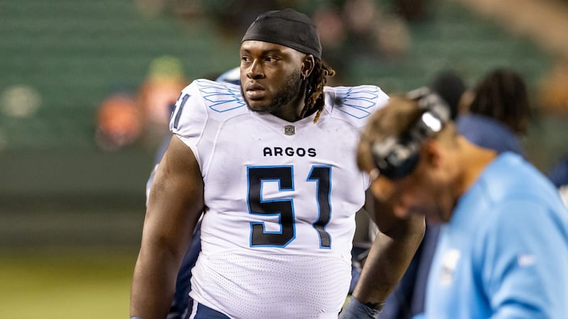 Elks add offensive linemen Bosse, Cooper to practice roster