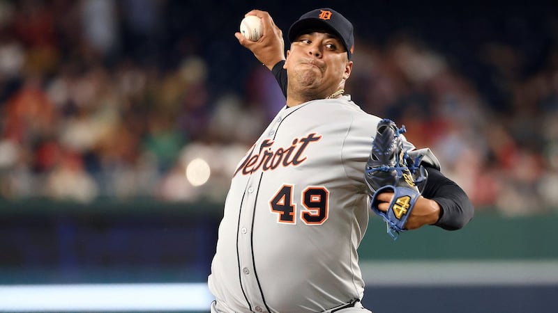Guardians’ Hernandez added to roster after January crash