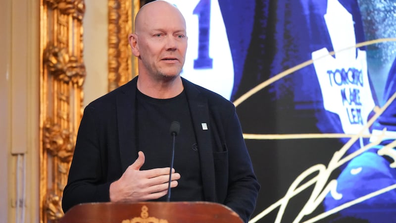 Maple Leafs introduce Sundin, Chayka as new management team