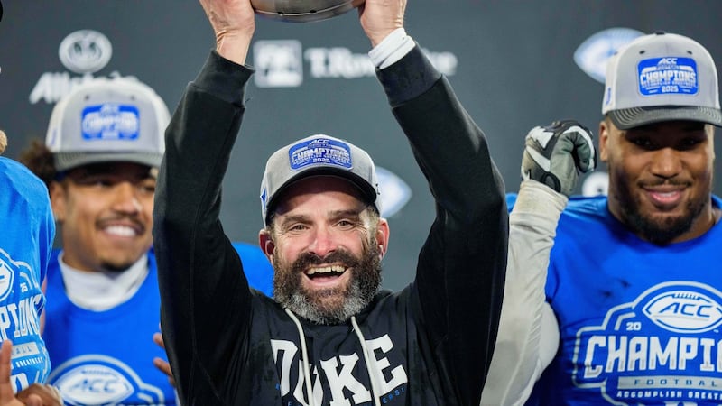 Duke announces contract extension with football coach Manny Diaz through 2032 season