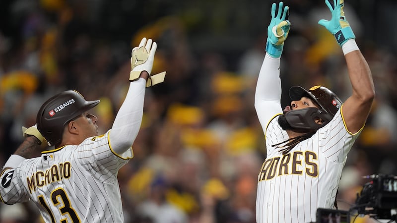 Padres rout Cubs in emphatic Wild Card opener with Tatis’ leadoff homer, King’s no-hit bid